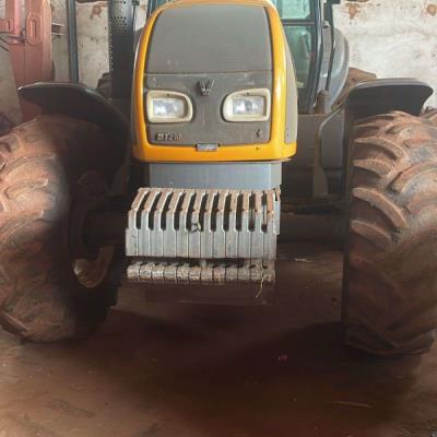 Trator BT210 4×4, 2012 – Iepê – SP