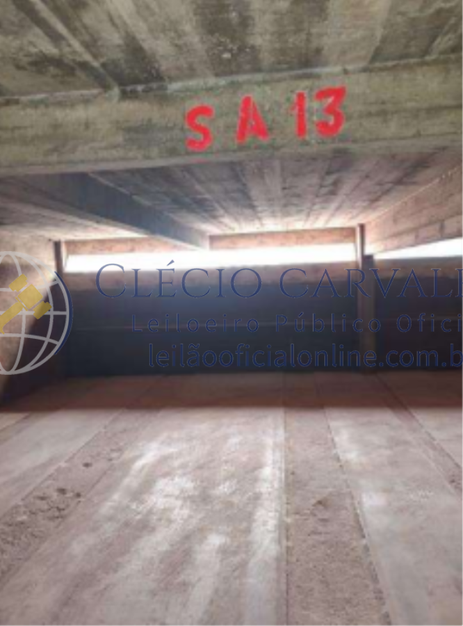 01 (um) Box nº SA-13 Garagem 21m² - Curitiba - PR 01 (um) Box nº SA-13 Garagem 21m², localizado em Curitiba - PR