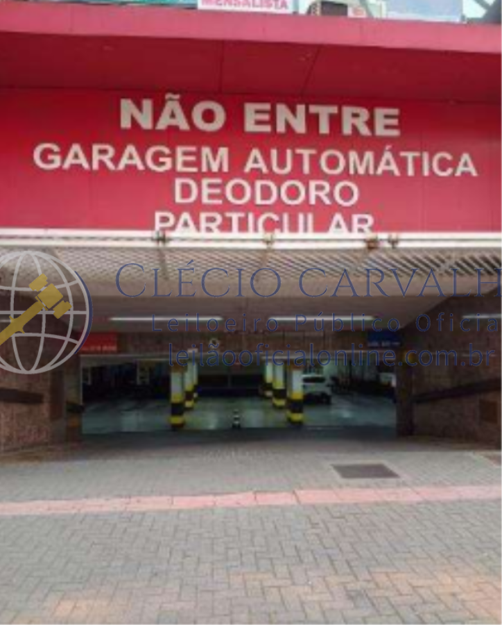 01 (um) Box R-6 Garagem 21m² - Curitiba - PR 01 (um) Box R-6 Garagem 21m², localizado em Curitiba - PR