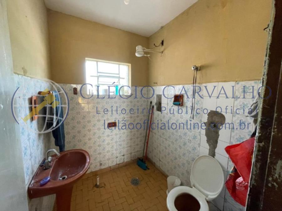 Imóvel Multifamiliar 201m² - Osasco - SP Imóvel Multifamiliar 201m², localizado em Osasco - SP, bairro Santo Antônio