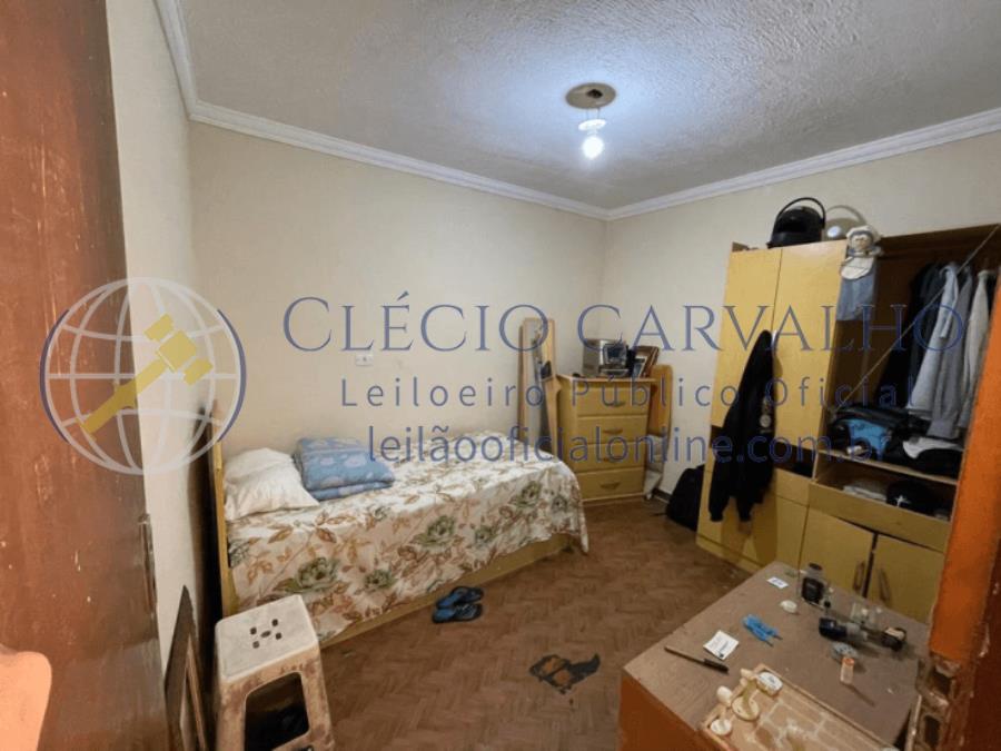 Imóvel Multifamiliar 201m² - Osasco - SP Imóvel Multifamiliar 201m², localizado em Osasco - SP, bairro Santo Antônio