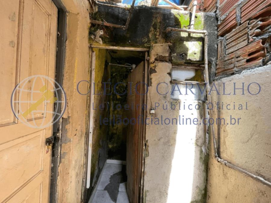 Imóvel Multifamiliar 201m² - Osasco - SP Imóvel Multifamiliar 201m², localizado em Osasco - SP, bairro Santo Antônio